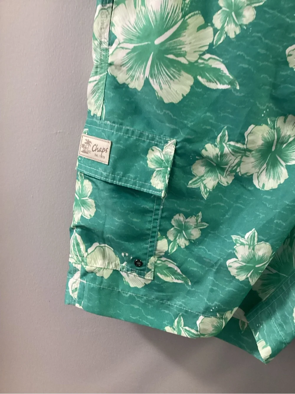Chaps Men’s XL Green & White Hibiscus Floral Swim Trunks Board Shorts